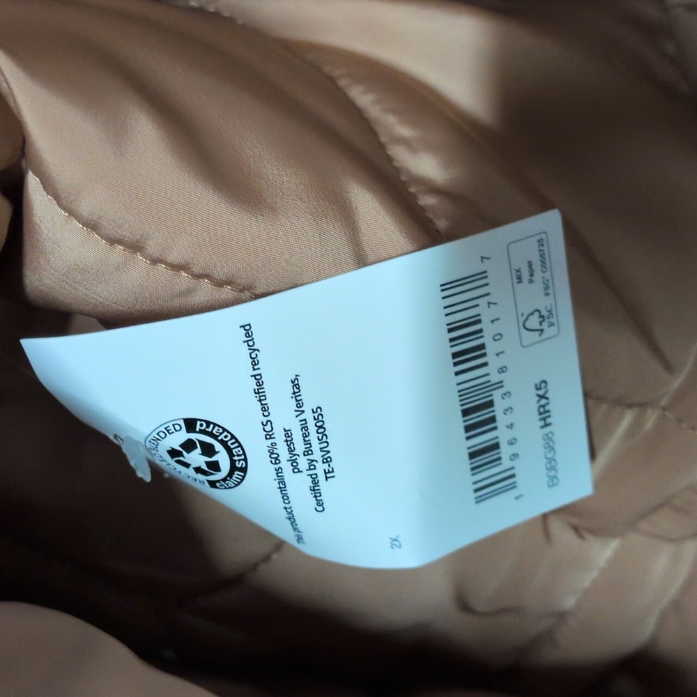 Amazon Essentials Women's Oversized Quilted Coat Plus Size 2X, NWT - Picture 6 of 9